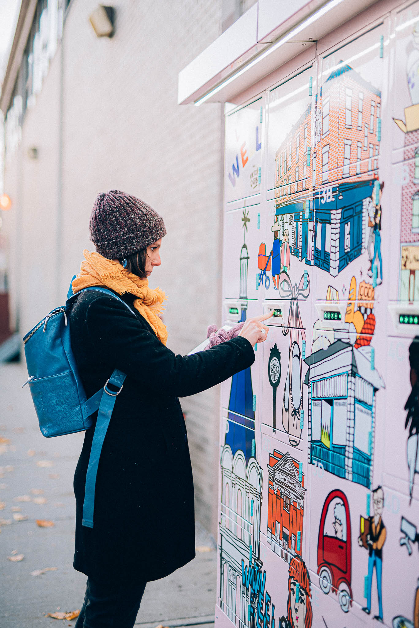 LocketGo- Woman using locketgo's smart locker
